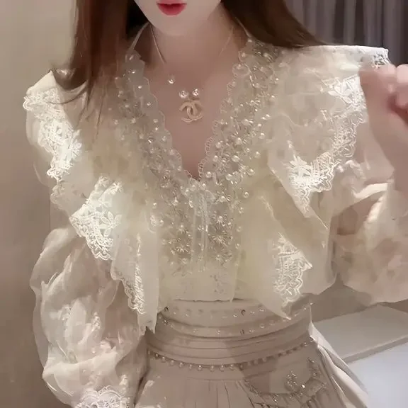 NMZM Heavy Industry Beaded Ruffle Edge Lace Shirt Spring/Summer New Fashion Bubble Sleeve V-neck Top
NMZM Heavy Industry Beaded Ruffle Edge Lace Shirt Spring/Summer New Fashion Bubble Sleeve V-neck Top