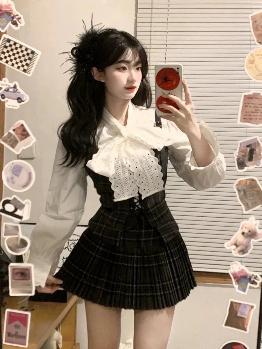 Early Autumn Korean Sle College Faion Retro Design Knot Bow irt Plaid Vest Pleated Skirt Set Women's Clothing
Early Autumn Korean Sle College Faion Retro Design Knot Bow irt Plaid Vest Pleated Skirt Set Women's Clothing