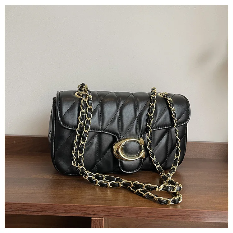 Versatile Commute Chain Purse, Spacious Interior with Adjustable Strap, Day-to-Night Wear, New 2026
Versatile Commute Chain Purse, Spacious Interior with Adjustable Strap, Day-to-Night Wear, New 2026