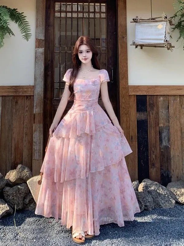 plus Size Floral Print Holiday Dress Square Neck Short Sleeve Women's Summer New Waist Cinched Beautiful Long Dress
plus Size Floral Print Holiday Dress Square Neck Short Sleeve Women's Summer New Waist Cinched Beautiful Long Dress