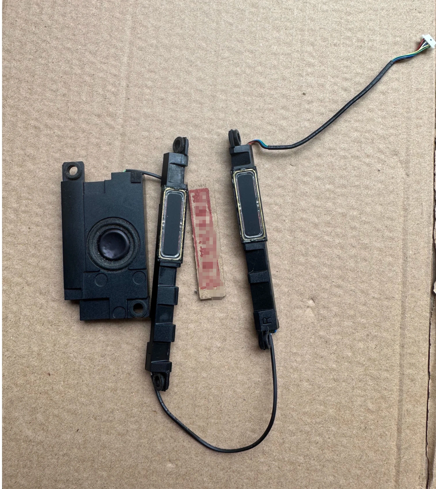 Original For DELL Inspiron 15 7000 7567 7566 L&R Laptop Speaker Built-in Speaker Sound 0MM8P6 MM8P6 PK23000TU00
Original For DELL Inspiron 15 7000 7567 7566 L&R Laptop Speaker Built-in Speaker Sound 0MM8P6 MM8P6 PK23000TU00