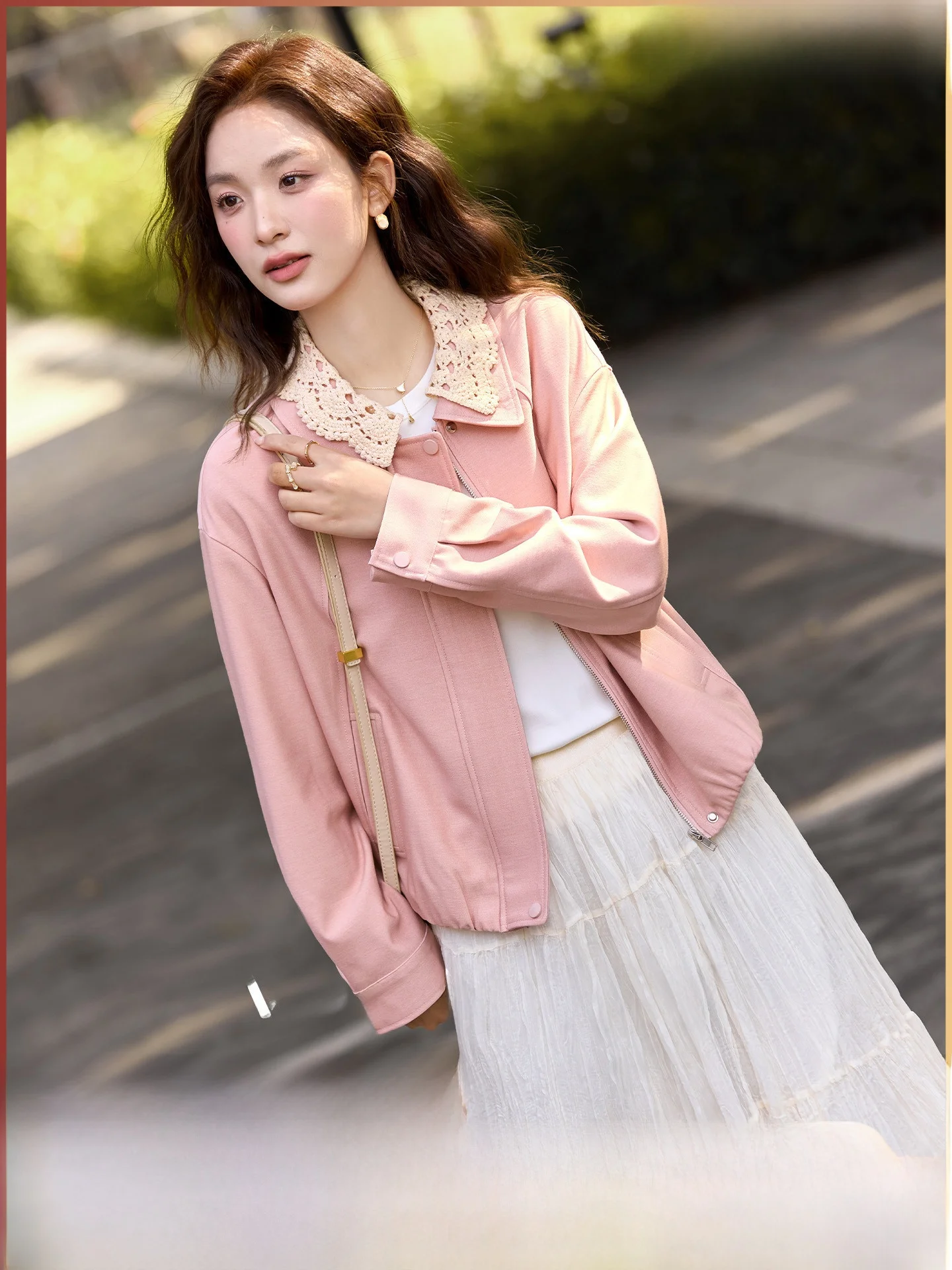 Ele ort Stand Collar Jaet Women's Gentle Sle Spring New Faion Trimmed Lapel High-End Feeling Button up Top
Ele ort Stand Collar Jaet Women's Gentle Sle Spring New Faion Trimmed Lapel High-End Feeling Button up Top