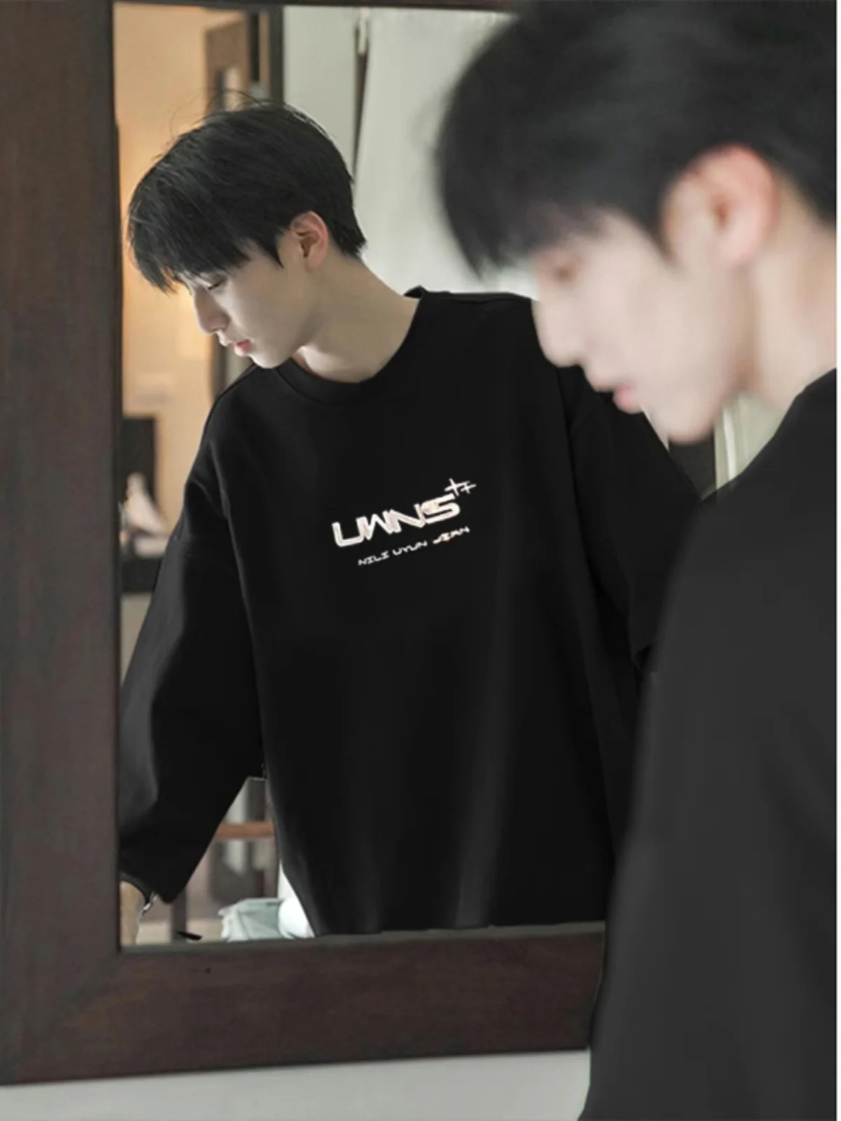 Мужская футболка Long Sve в японском стиле в стиле ретро, тонкая внутренняя одежда, тяжелый свитшот с маленьким воротником, модная базовая одежда большого размера
Мужская футболка Long Sve в японском стиле в стиле ретро, тонкая внутренняя одежда, тяжелый свитшот с маленьким воротником, модная базовая одежда большого размера