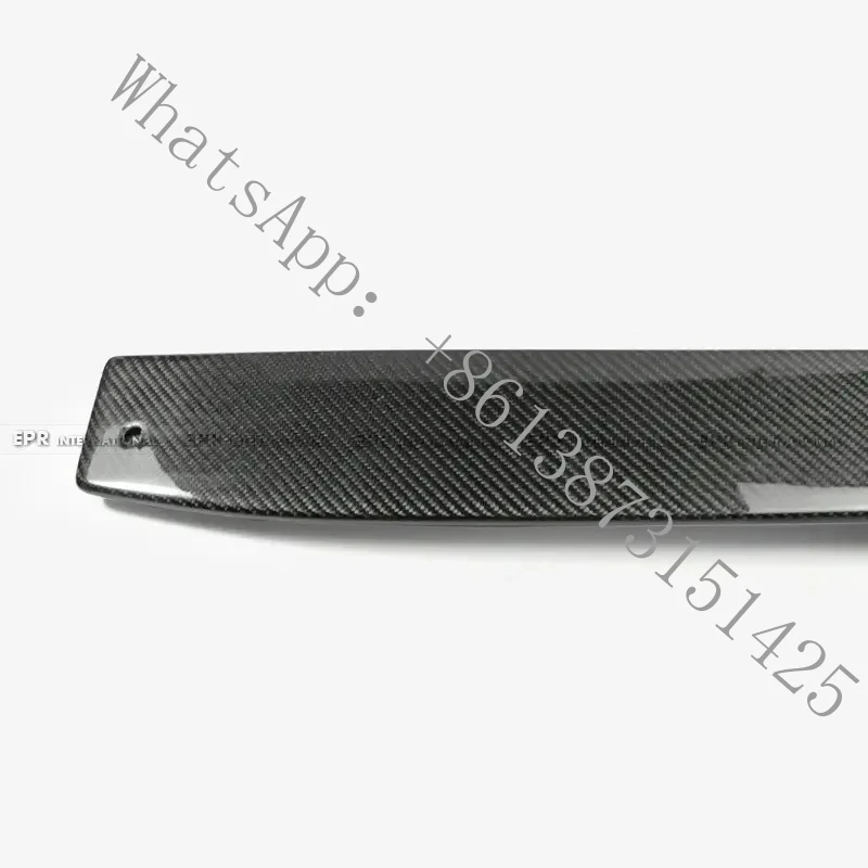 Suitable GTR R35 God of War Varis-Style Carbon Fiber Side Skirts - Body Side Bottom Plate
Suitable GTR R35 God of War Varis-Style Carbon Fiber Side Skirts - Body Side Bottom Plate