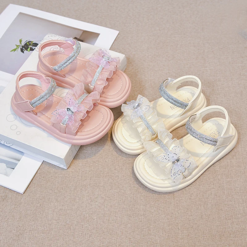 Princess Girls Strappy Sandals with Shiny Bow 2026 New Summer Toddler Chunky Beach Sandals Non-slip Trendy School Party Barefoot
Princess Girls Strappy Sandals with Shiny Bow 2026 New Summer Toddler Chunky Beach Sandals Non-slip Trendy School Party Barefoot