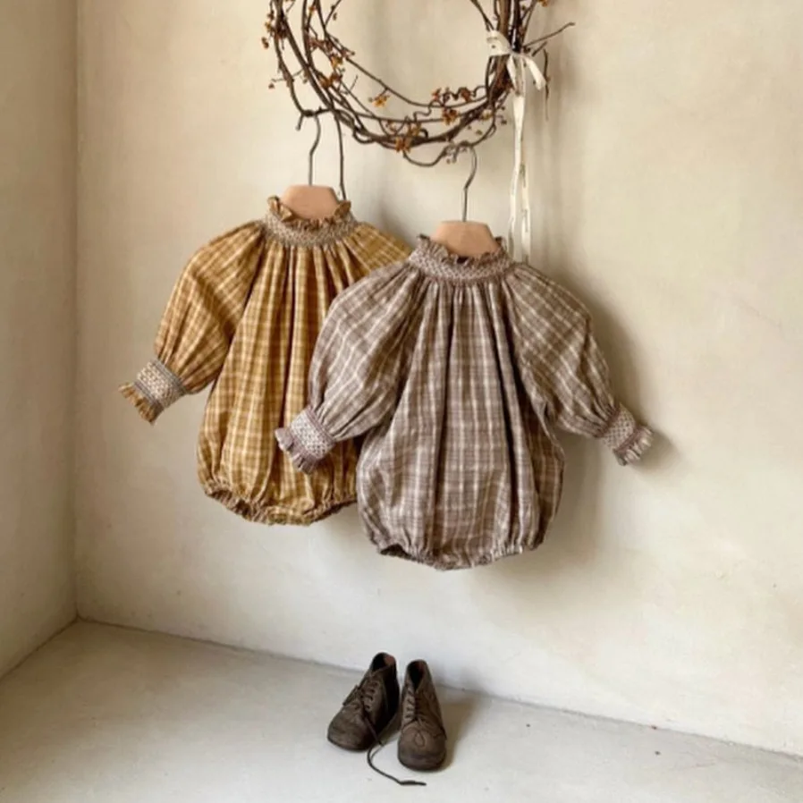 2025 Spring New Baby Girl Vintage Plaid Bodysuit Newborn Long Sleeve Cotton Jumpsuit Infant Girl Lace Collar Clothes 0-24M
2025 Spring New Baby Girl Vintage Plaid Bodysuit Newborn Long Sleeve Cotton Jumpsuit Infant Girl Lace Collar Clothes 0-24M