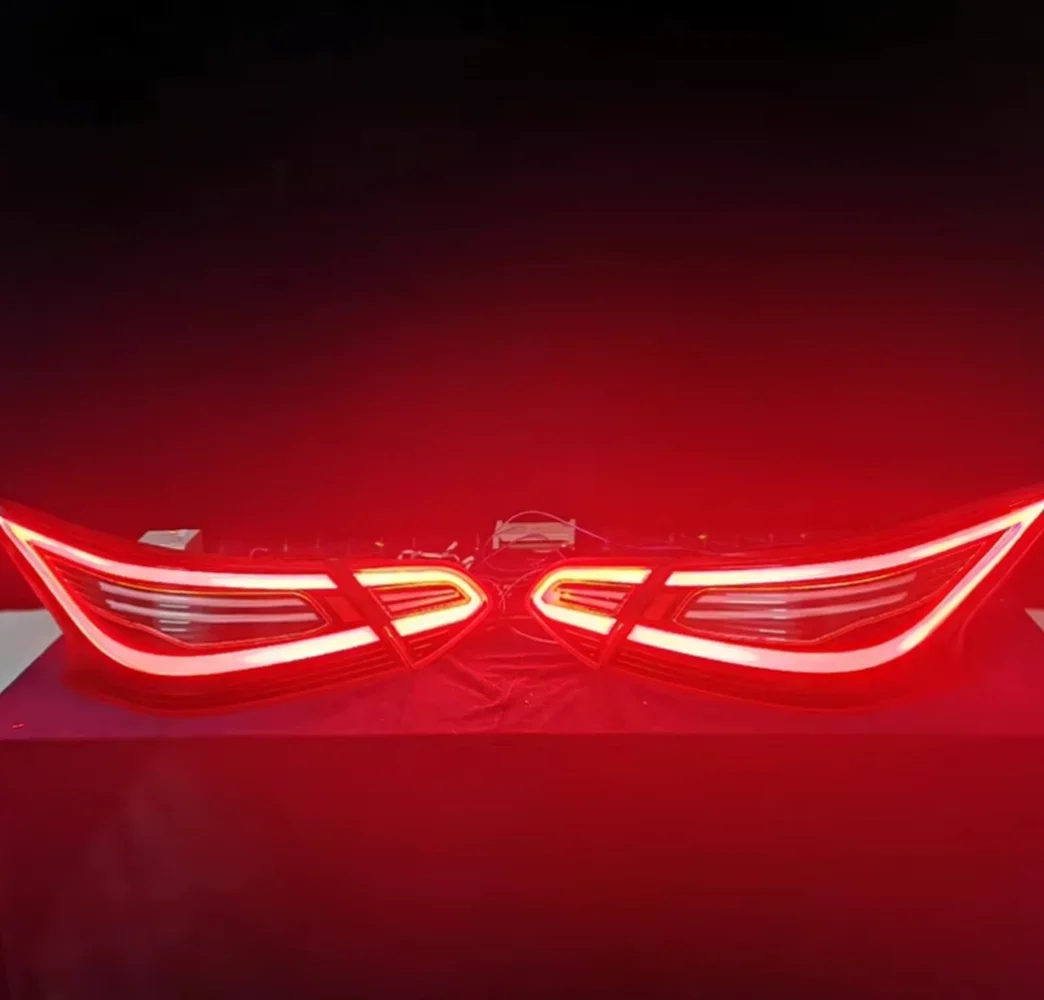 4pcs Car led modified tail light assembly rear lamp for 16-19 Nissan Altima Teana with turn signal
4pcs Car led modified tail light assembly rear lamp for 16-19 Nissan Altima Teana with turn signal