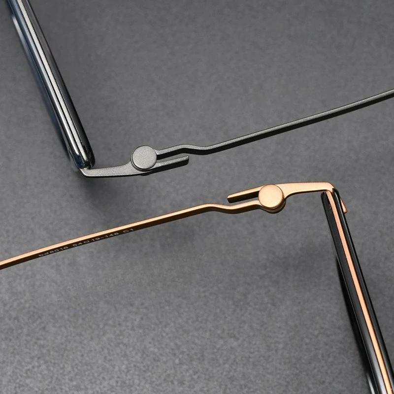New Vintage Luxury Titanium Eyeglass Frame Ultra-light Square Business Men's Eyeglasses Frame Myopia Prescription Glasses Frame
New Vintage Luxury Titanium Eyeglass Frame Ultra-light Square Business Men's Eyeglasses Frame Myopia Prescription Glasses Frame