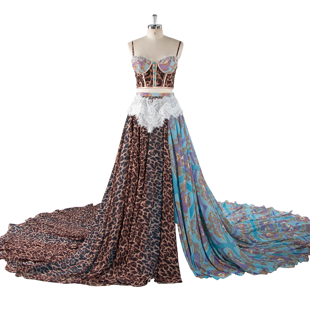 Exotic Leopard & Baroque Print Two-Piece Gown with Lace Detail and Flowing Train Photoshoot Outfit YW250066-1
Exotic Leopard & Baroque Print Two-Piece Gown with Lace Detail and Flowing Train Photoshoot Outfit YW250066-1