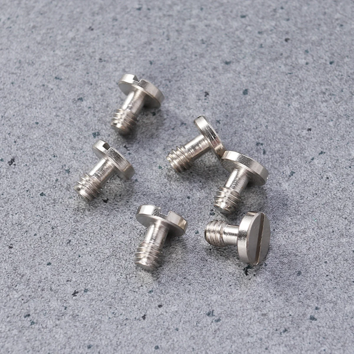 2 Pcs Quick Release Plate Screw Tripod Phone Mount Stainless Steel Camera Half Swivel Bracket Screws for Monopod Telescopes
2 Pcs Quick Release Plate Screw Tripod Phone Mount Stainless Steel Camera Half Swivel Bracket Screws for Monopod Telescopes
