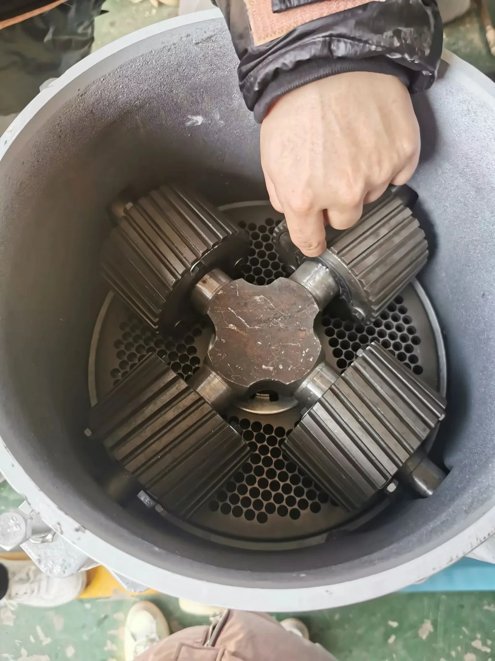Multi-Purpose Livestock Feed Pellet Machine, Suitable for Chicken Duck Pig Cattle Sheep Fish Pigeon Shrimp Horse
Multi-Purpose Livestock Feed Pellet Machine, Suitable for Chicken Duck Pig Cattle Sheep Fish Pigeon Shrimp Horse