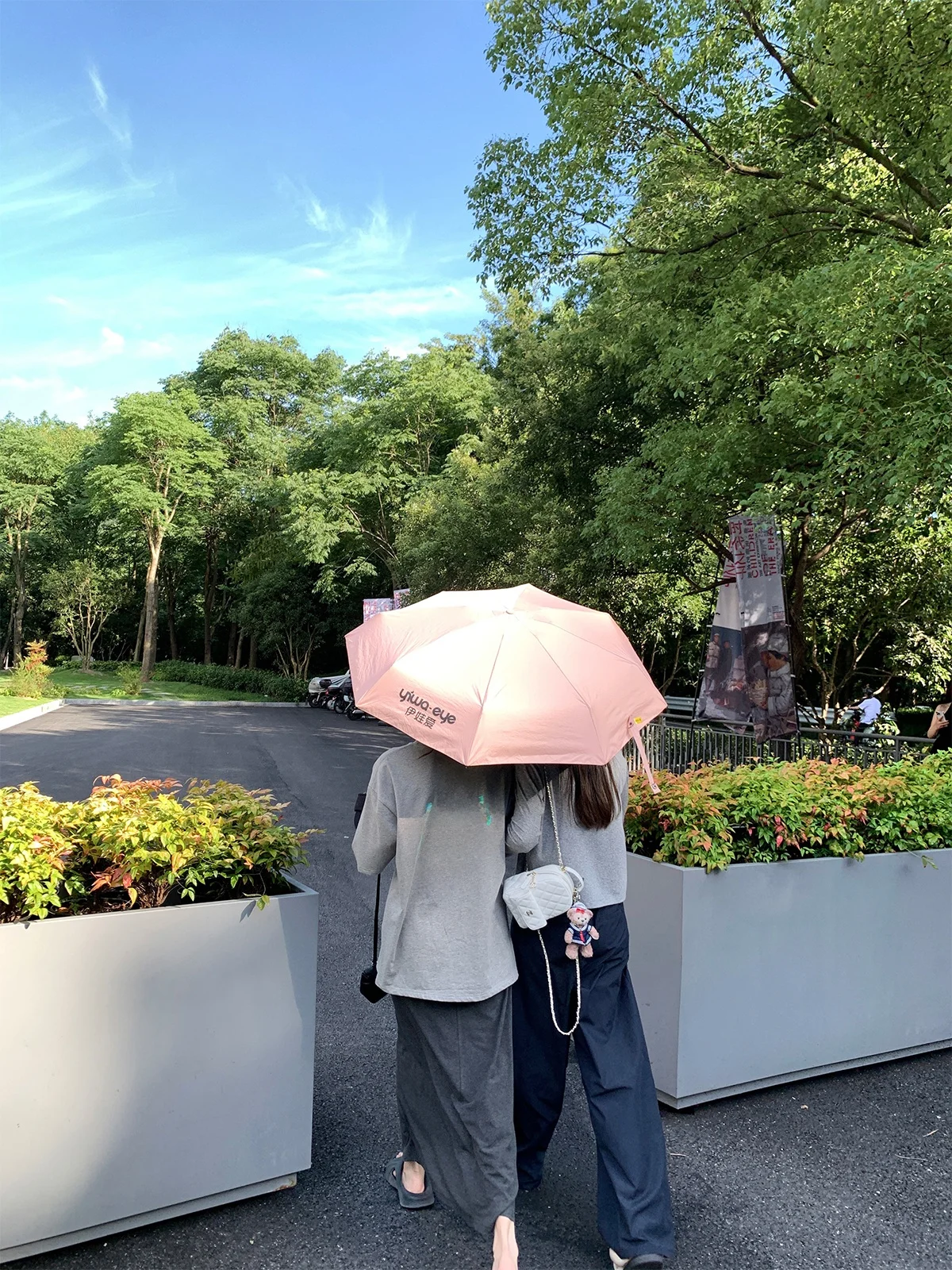 Loose Cotton Summer T-irt Women's Korean Sle Printed ort Sve Ba Letter Color Blo Casual Top by ZZhenStudio
Loose Cotton Summer T-irt Women's Korean Sle Printed ort Sve Ba Letter Color Blo Casual Top by ZZhenStudio