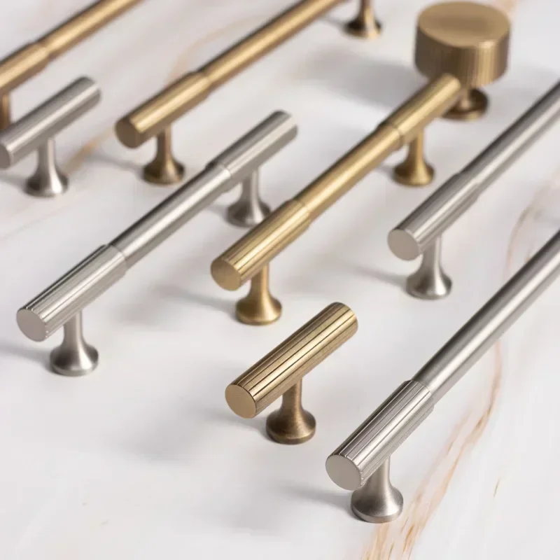 American Solid Brass Cabinet Door Handles Vertical Knurled Wardrobe Shoe Kitchen Cabinet Drawer Knobs and Handles Modern Nordic
American Solid Brass Cabinet Door Handles Vertical Knurled Wardrobe Shoe Kitchen Cabinet Drawer Knobs and Handles Modern Nordic