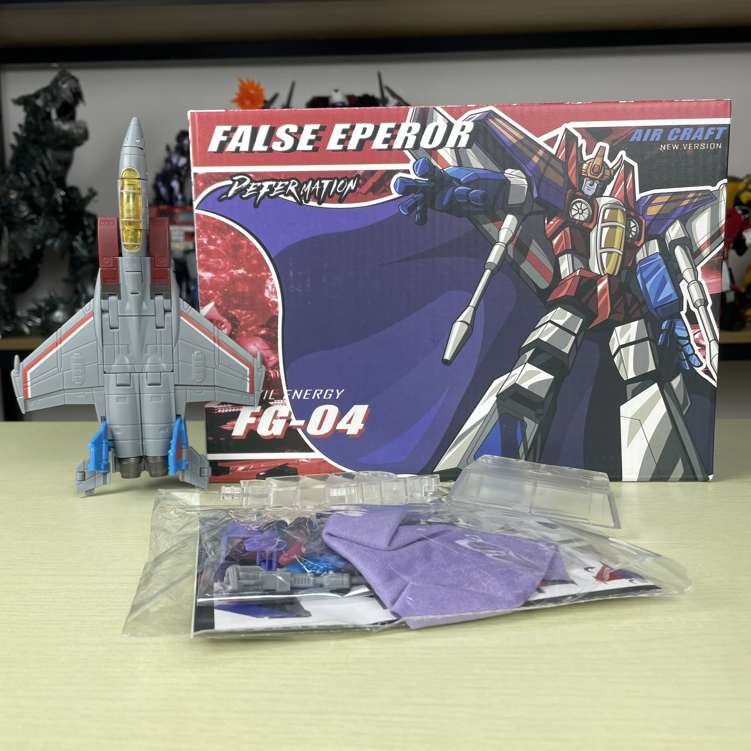 JINBAO Transformation FG-04 12 см Starscream Ложный Эператор Воздушное ремесло с подставкой и накидкой Корона Маленькая шкала G1 Фигурка Игрушки
JINBAO Transformation FG-04 12 см Starscream Ложный Эператор Воздушное ремесло с подставкой и накидкой Корона Маленькая шкала G1 Фигурка Игрушки