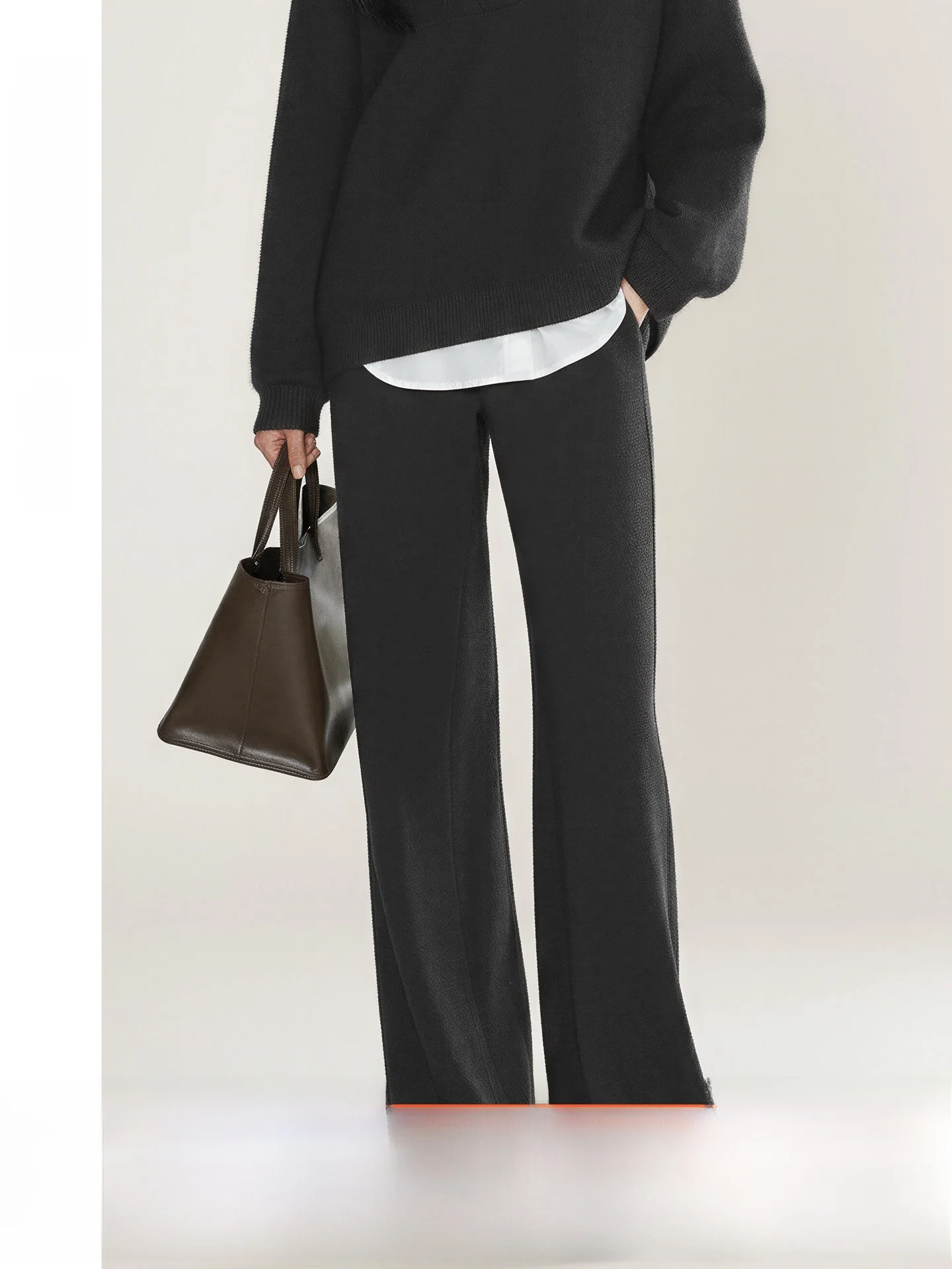 Женские брюки с высокой талией и широкими штанинами, повседневные, свободного кроя, стройнящие, спортивные, длинные, с геометрическим узором ODonedu
Женские брюки с высокой талией и широкими штанинами, повседневные, свободного кроя, стройнящие, спортивные, длинные, с геометрическим узором ODonedu