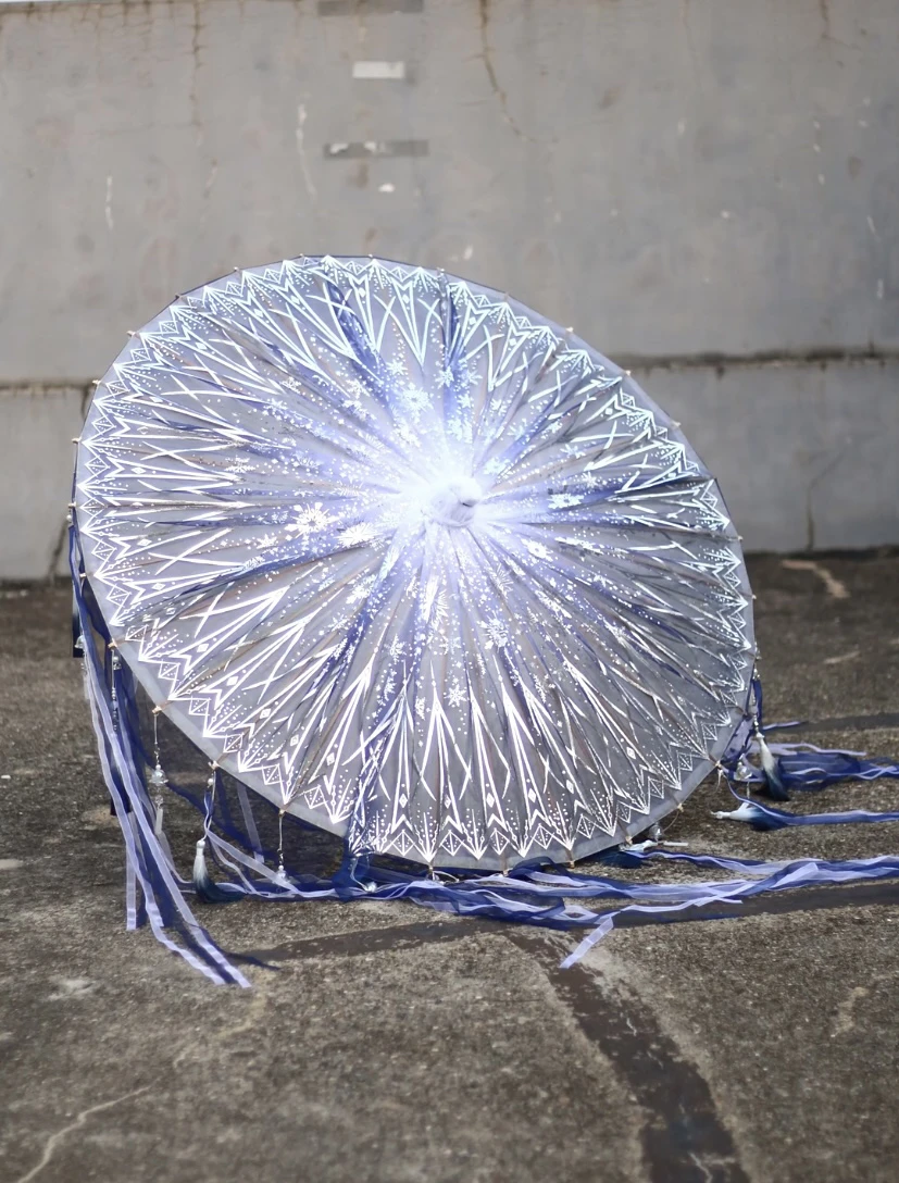 Game Love and Deepspace Zayne Umbrella Cosplay Weapon Halloween Christmas Party Props for Comic Show Costumes Accessories
Game Love and Deepspace Zayne Umbrella Cosplay Weapon Halloween Christmas Party Props for Comic Show Costumes Accessories