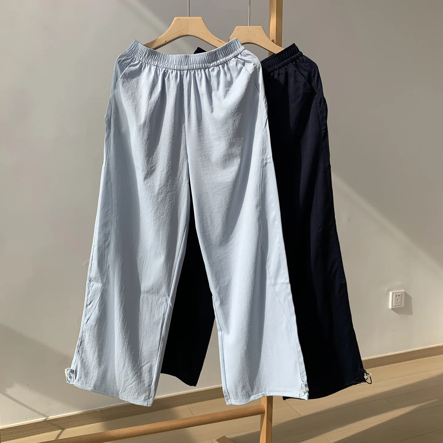Suseyiku Blue Quick Dry Loose Fit Lightweight Summer Casual Pants Women's Wide Leg Sport Trousers Straight Cut Natural Waist
Suseyiku Blue Quick Dry Loose Fit Lightweight Summer Casual Pants Women's Wide Leg Sport Trousers Straight Cut Natural Waist
