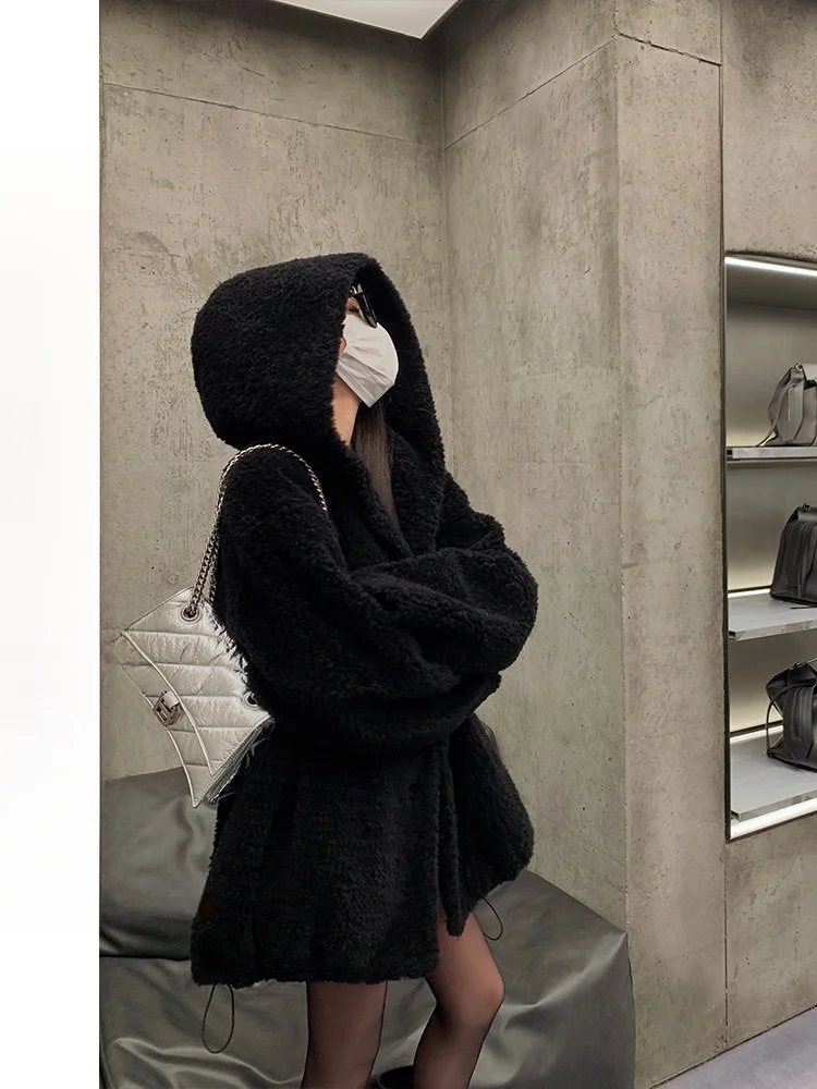 Женская зимняя куртка из овечьей шерсти с капюшоном, средней длины, премиум-качества, с длинными рукавами, для повседневной носки, модель «Fairy T 00»
Женская зимняя куртка из овечьей шерсти с капюшоном, средней длины, премиум-качества, с длинными рукавами, для повседневной носки, модель «Fairy T 00»