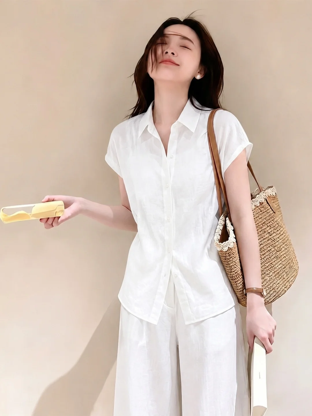 Commute Style Soft Slim Fit Neck Short Sleeve Shirt Pure Color Fashionable Korean Version Summer Top for Women
Commute Style Soft Slim Fit Neck Short Sleeve Shirt Pure Color Fashionable Korean Version Summer Top for Women