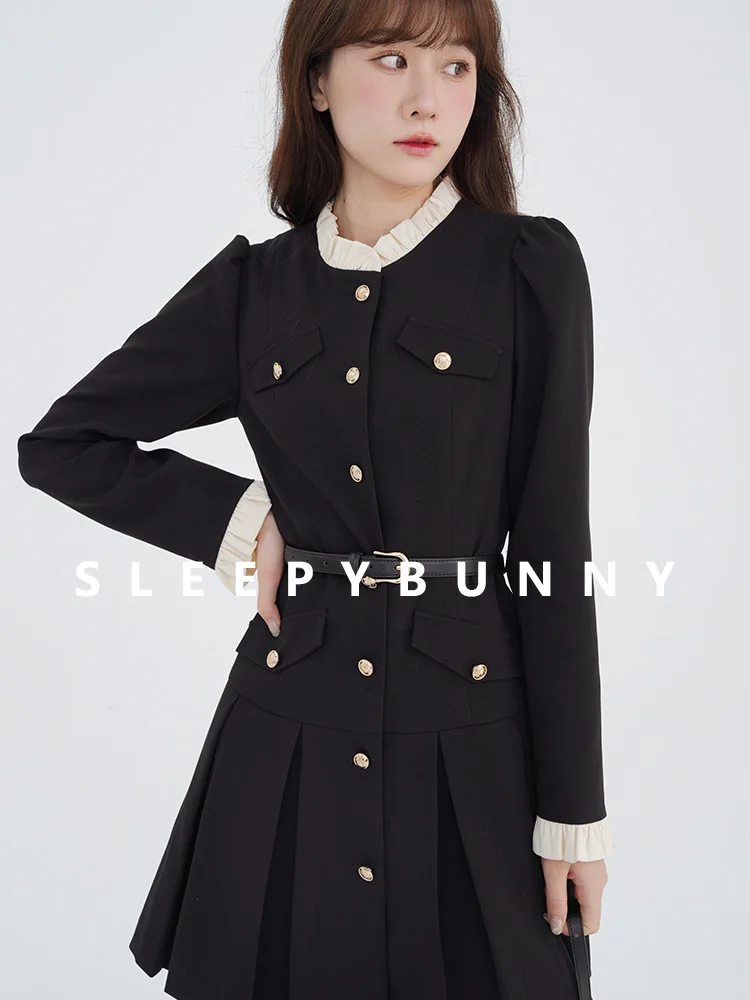 2025 Sweet Black Long Sleeve Dress for Women, Ruffled Collar High Waist A-Line Short Dress with Pleated Skirt and Button Front
2025 Sweet Black Long Sleeve Dress for Women, Ruffled Collar High Waist A-Line Short Dress with Pleated Skirt and Button Front