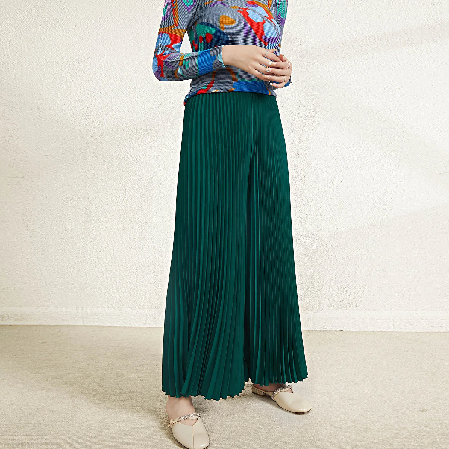 2025 Latest Miyake Pleated Plus Size Women's Pants Summer Plus Size Women Casual Style Pants & Trousers
2025 Latest Miyake Pleated Plus Size Women's Pants Summer Plus Size Women Casual Style Pants & Trousers