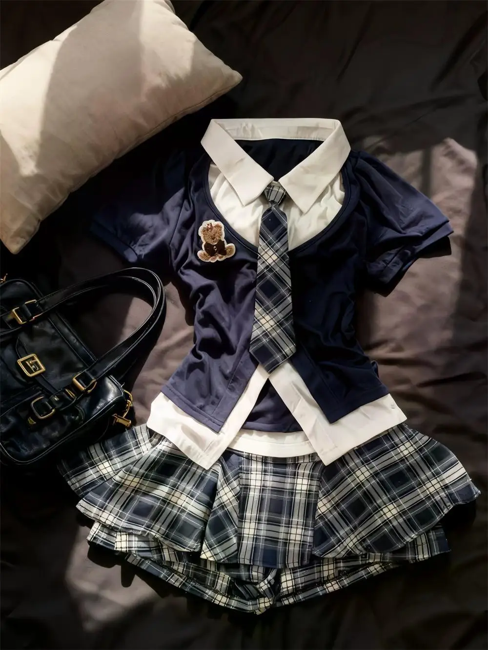 Summer College Style JK Set Women's Spicy Girl Color Block Short Sleeve Top with Plaid Skirt Two Piece Suit Fashionable ...
Summer College Style JK Set Women's Spicy Girl Color Block Short Sleeve Top with Plaid Skirt Two Piece Suit Fashionable ...