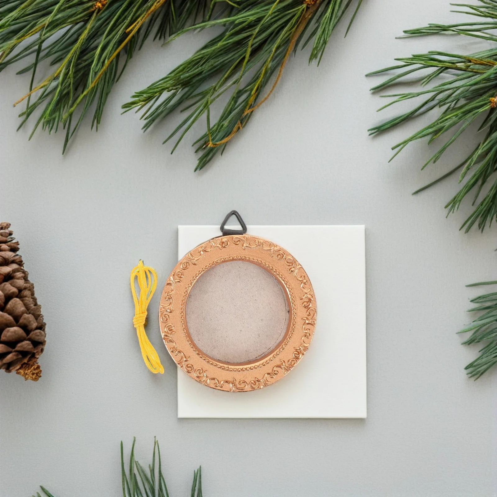Christmas Tree Photo Frame Decoration Tiny Picture Frames Small Vintage Resin Wedding DIY Jewelry 
Christmas Tree Photo Frame Decoration Tiny Picture Frames Small Vintage Resin Wedding DIY Jewelry