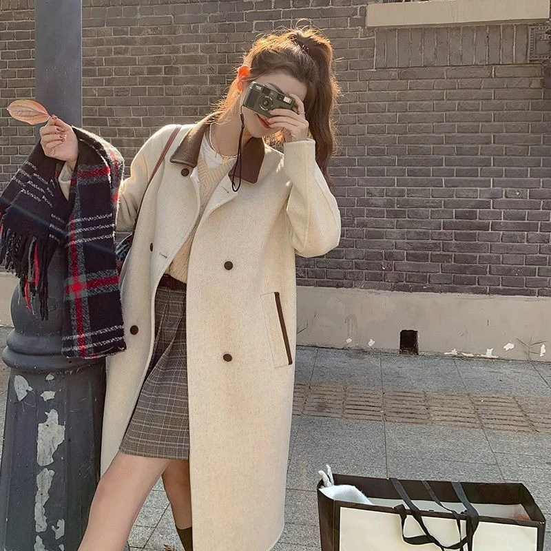 Women's Beige Mid Length Wool Coat 2025 Winter Spring Korean Style Relaxed Fit Elegant High End Aesthetic Minimalist Chic Niche
Women's Beige Mid Length Wool Coat 2025 Winter Spring Korean Style Relaxed Fit Elegant High End Aesthetic Minimalist Chic Niche