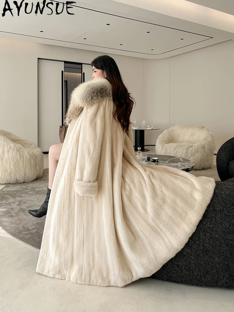 AYUNSUE Natural Velvet Mink Fur Coat Woman Extra Long Luxury Whole Mink Coat for Woman Clothes Fox Fur Collar 2025 Кофта С Мехом
AYUNSUE Natural Velvet Mink Fur Coat Woman Extra Long Luxury Whole Mink Coat for Woman Clothes Fox Fur Collar 2025 Кофта С Мехом