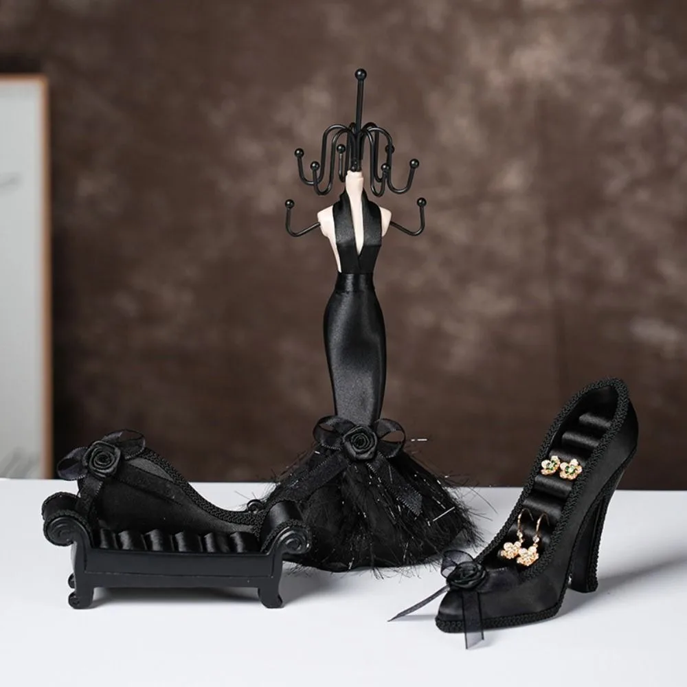 Rubber Material Jewelry Storage Rack Black Sofa Design Window Decorations Model Styling High Heeled Shoe Design
Rubber Material Jewelry Storage Rack Black Sofa Design Window Decorations Model Styling High Heeled Shoe Design