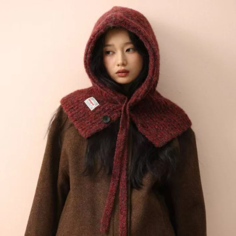Retro Balacrafa Cap Women's Winter Outdoor Scarf, One-piece Cap, Warm Ear-protecting Woolen Cap
Retro Balacrafa Cap Women's Winter Outdoor Scarf, One-piece Cap, Warm Ear-protecting Woolen Cap