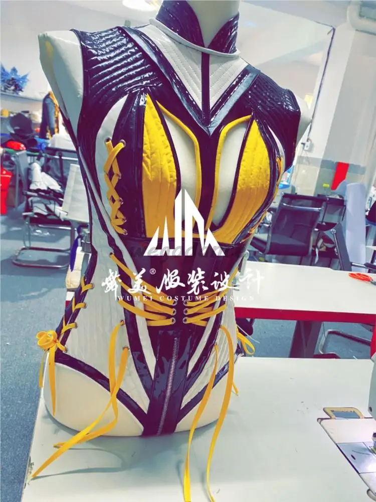 Sports Leisure Strap Splicing Design Trendy And Cool Singer DS Nightclub GOGO Girls' Performance Dress
Sports Leisure Strap Splicing Design Trendy And Cool Singer DS Nightclub GOGO Girls' Performance Dress