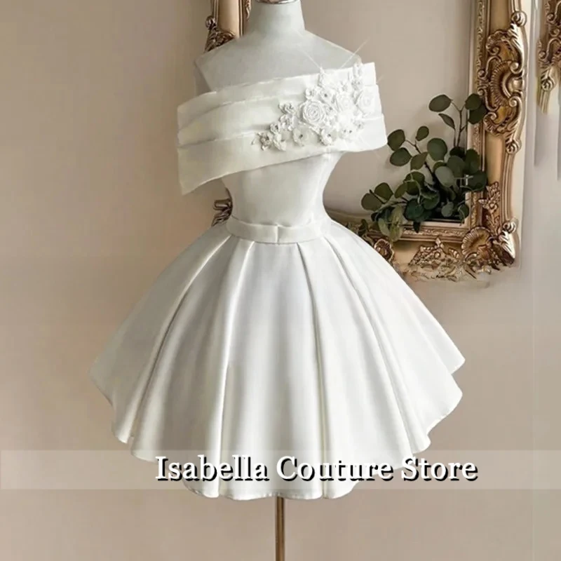 Customized Short Puffy Homecoming Dresses A Line Floral Appliques Prom Gown Off Shoulder White Satin Mini Wedding Party Dress
Customized Short Puffy Homecoming Dresses A Line Floral Appliques Prom Gown Off Shoulder White Satin Mini Wedding Party Dress