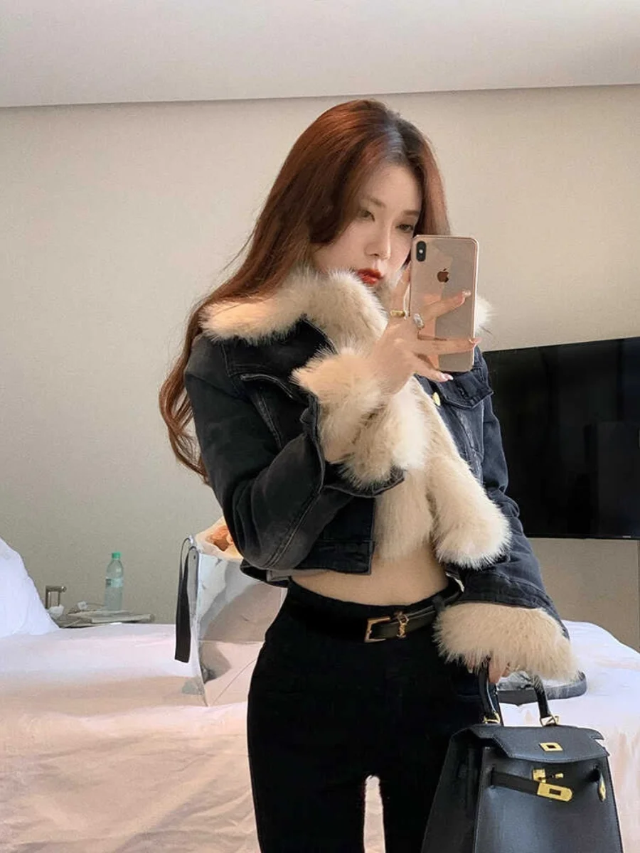 Spicy Girl Cotton Insert Faux Fur Jacket Women's Short Thick Warm Winter Design Sense Removable Collar Youth Fashion Style
Spicy Girl Cotton Insert Faux Fur Jacket Women's Short Thick Warm Winter Design Sense Removable Collar Youth Fashion Style
