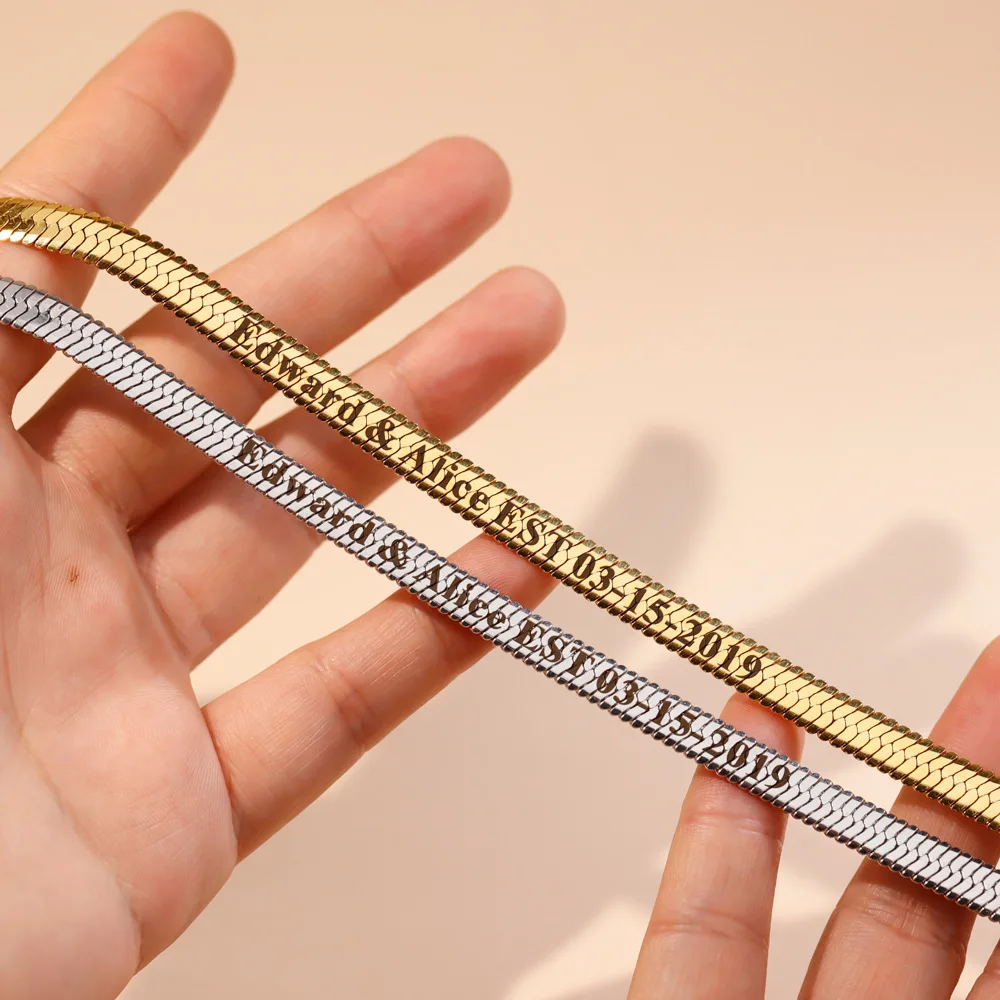 2025 Custom flat snake bone chain versatile DIY engraved stainless steel blade chain necklace for women jewelry anniversary gift
2025 Custom flat snake bone chain versatile DIY engraved stainless steel blade chain necklace for women jewelry anniversary gift