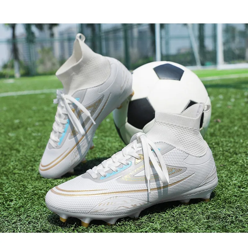High-top Football Shoes Mens Soccer Cleats Outdoor Lightweight Training Boots Ground Athletic Football Boots for Men/Women
High-top Football Shoes Mens Soccer Cleats Outdoor Lightweight Training Boots Ground Athletic Football Boots for Men/Women