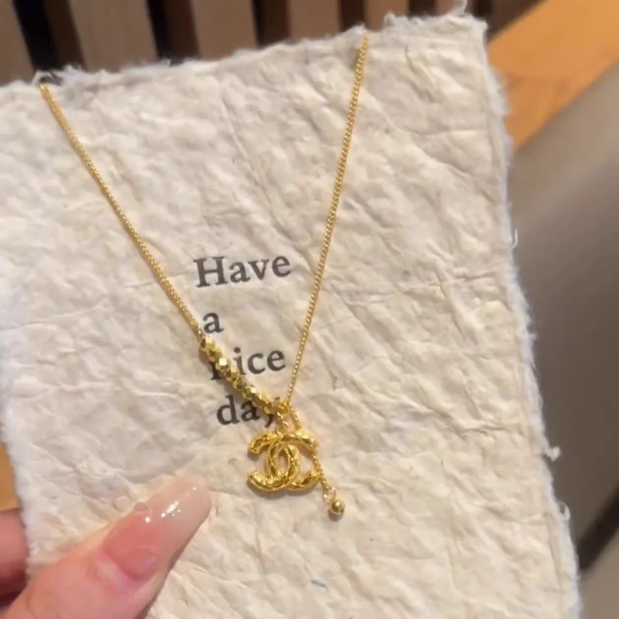 Luxurious 24K high-grade, versatile, trendy, light luxury double-layer fringed double C necklace for women's jewelry
Luxurious 24K high-grade, versatile, trendy, light luxury double-layer fringed double C necklace for women's jewelry