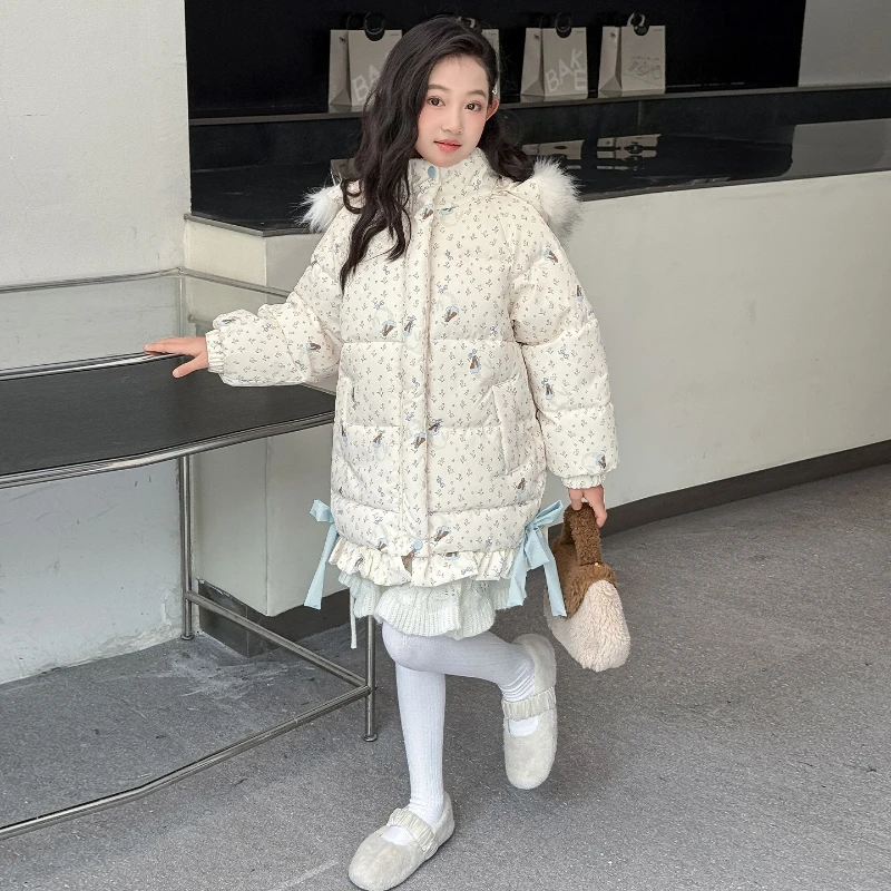 2025 New Girls' Winter Mid to Long Floral Fresh Hooded Patchwork Fur Collar Warm Cotton Jacket
2025 New Girls' Winter Mid to Long Floral Fresh Hooded Patchwork Fur Collar Warm Cotton Jacket