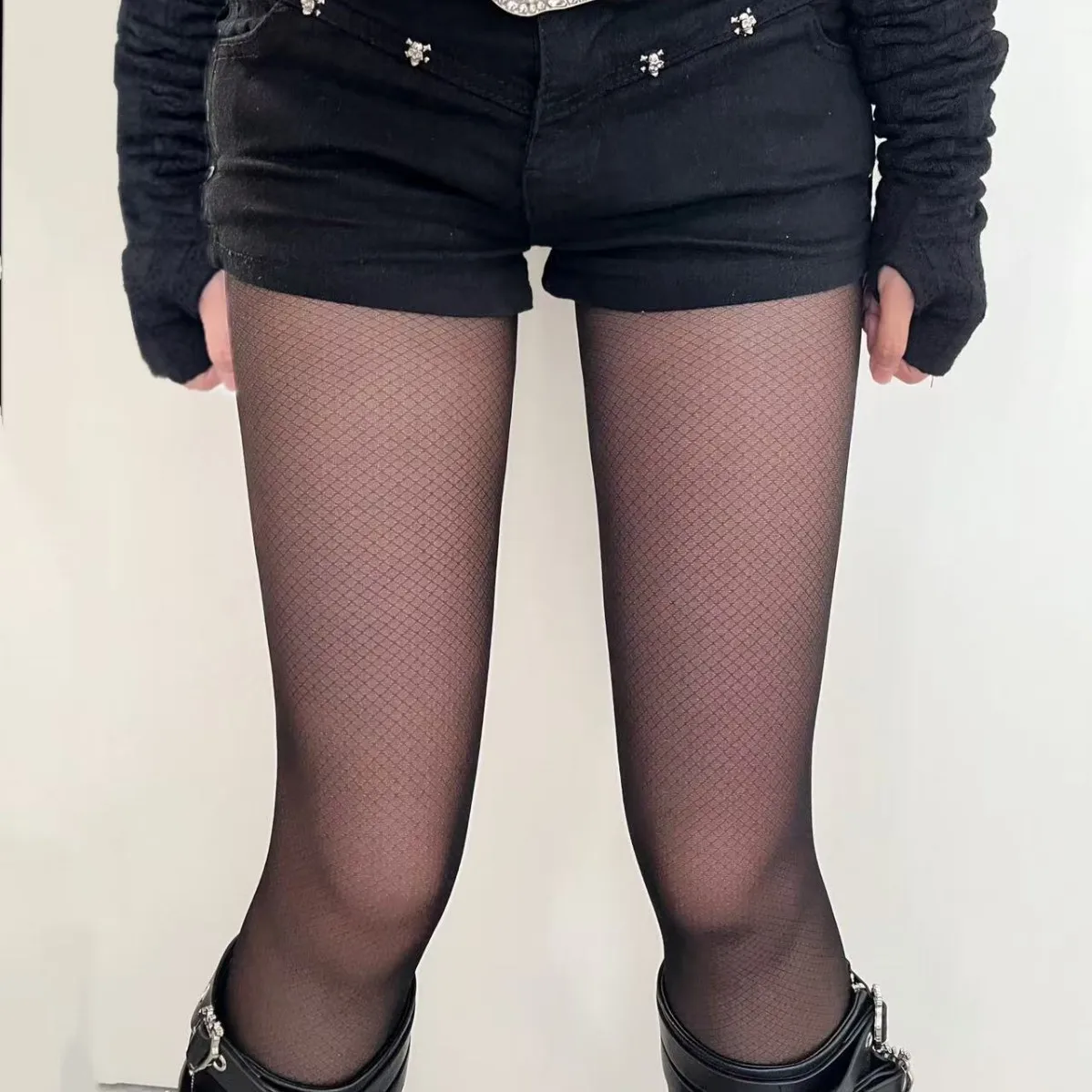 Сексуальные черные колготки для женщин, кружевные утягивающие чулки, удобная повседневная одежда, прозрачные эластичные колготки
Сексуальные черные колготки для женщин, кружевные утягивающие чулки, удобная повседневная одежда, прозрачные эластичные колготки