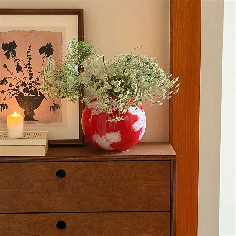 Китайская керамическая ваза из фарфора в ретро-стиле, элегантная, с цветочным узором, для декора прихожей, стола, бутика, гостиницы, демонстрационной комнаты, для интерьера
Китайская керамическая ваза из фарфора в ретро-стиле, элегантная, с цветочным узором, для декора прихожей, стола, бутика, гостиницы, демонстрационной комнаты, для интерьера