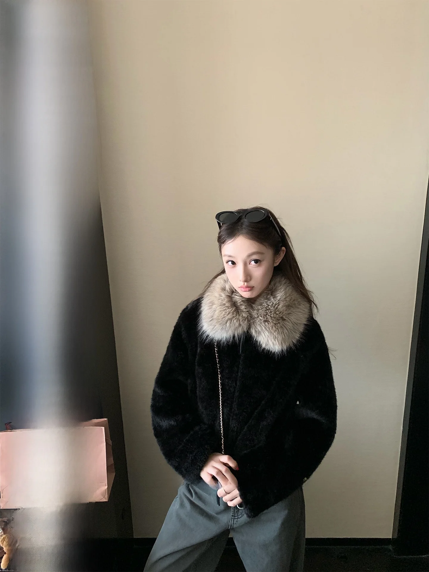 Теплое зимнее пальто, женское пальто с воротником из меха ягненка, повседневное длинное пальто из полиэстера, свободного кроя B25B25272
Теплое зимнее пальто, женское пальто с воротником из меха ягненка, повседневное длинное пальто из полиэстера, свободного кроя B25B25272