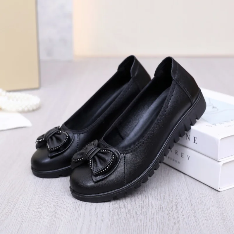 2026 new black leather work shoes for women shallow mary janes flats designer waterproof kitchen restaurant loafers mom's flats
2026 new black leather work shoes for women shallow mary janes flats designer waterproof kitchen restaurant loafers mom's flats