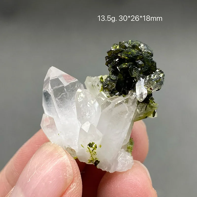 100% натуральный белый кристалл кластер и зеленая занавеска эпидот эстеон симбиотик минеральный образец целебный кристалл коллекция драгоценных камней
100% натуральный белый кристалл кластер и зеленая занавеска эпидот эстеон симбиотик минеральный образец целебный кристалл коллекция драгоценных камней