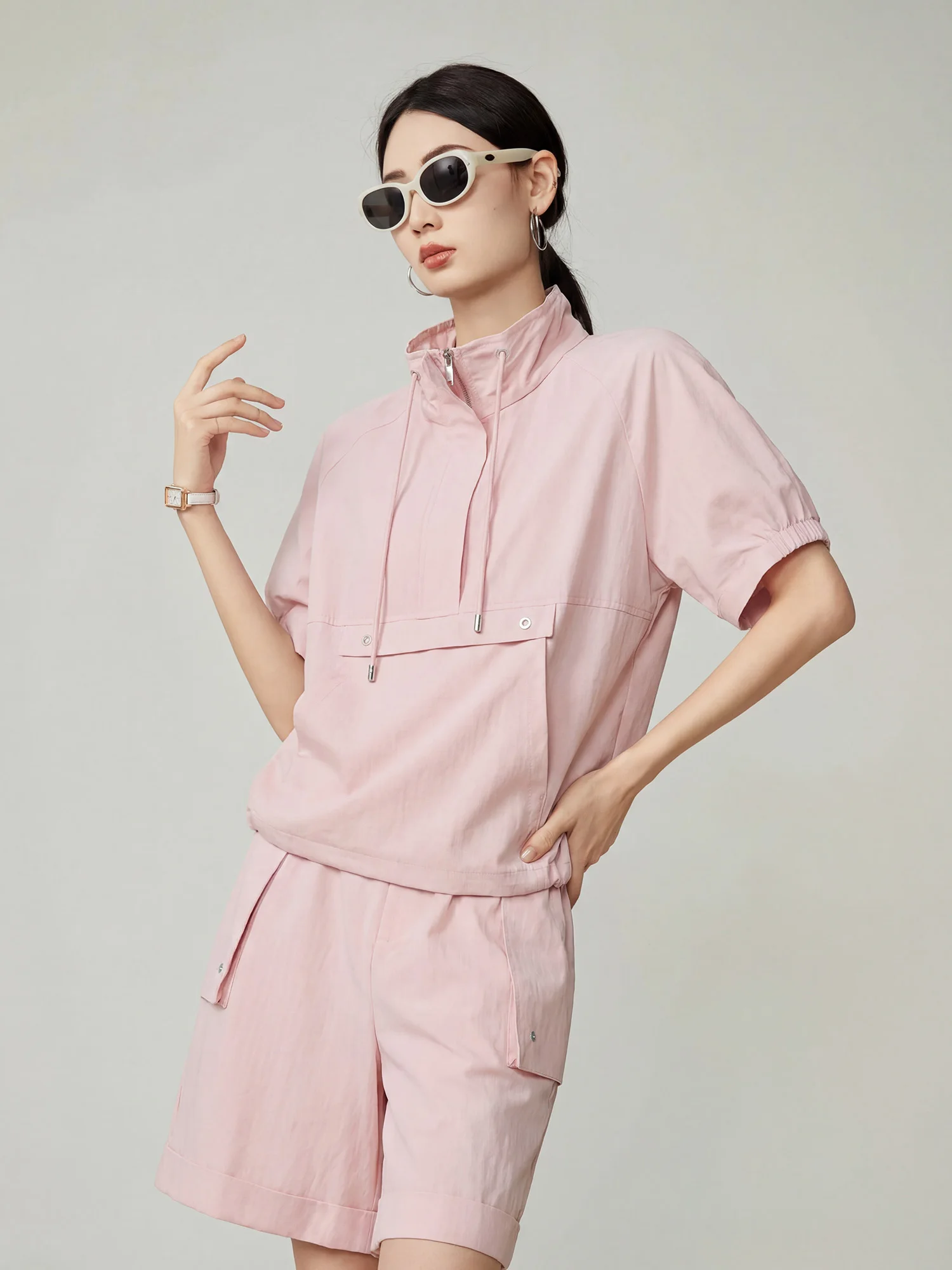 Pink Drawstring Stand Collar Short Sleeve Shorts Set Women's Loose Fit Sports Casual Two Piece Suit High Waist Breathable Pol...
Pink Drawstring Stand Collar Short Sleeve Shorts Set Women's Loose Fit Sports Casual Two Piece Suit High Waist Breathable Pol...