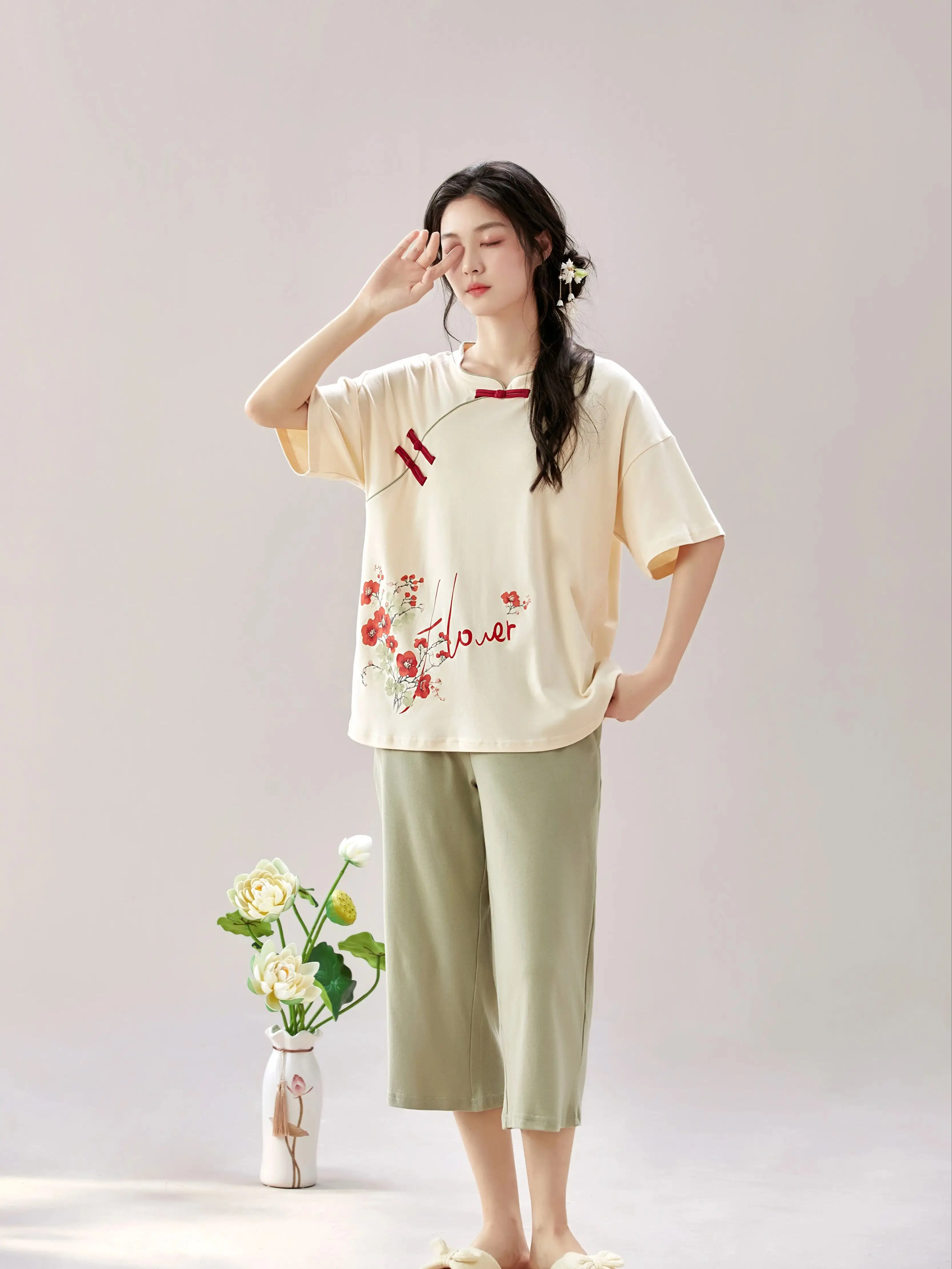 Short sleeve sleepwear Cotton Short Sleeve Pajamas For Women 2 Piece sleepwear women pajama sets Women summer pajamas
Short sleeve sleepwear Cotton Short Sleeve Pajamas For Women 2 Piece sleepwear women pajama sets Women summer pajamas