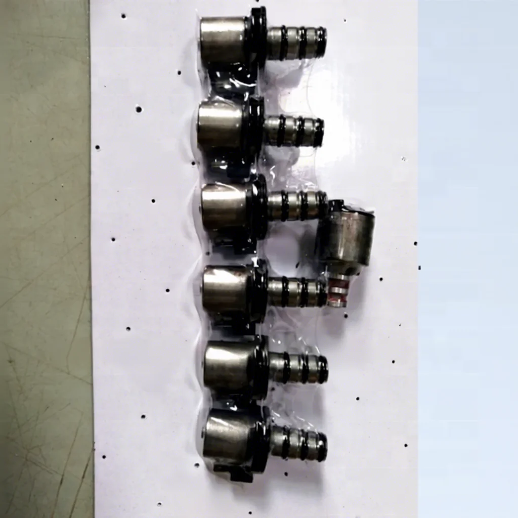 TRANSMISSION SOLENOID SET A5HF1 Gea rbox parts A5HF1 Transmission valve body Sole noid Valve A5HF1 Sole noid Valve
TRANSMISSION SOLENOID SET A5HF1 Gea rbox parts A5HF1 Transmission valve body Sole noid Valve A5HF1 Sole noid Valve