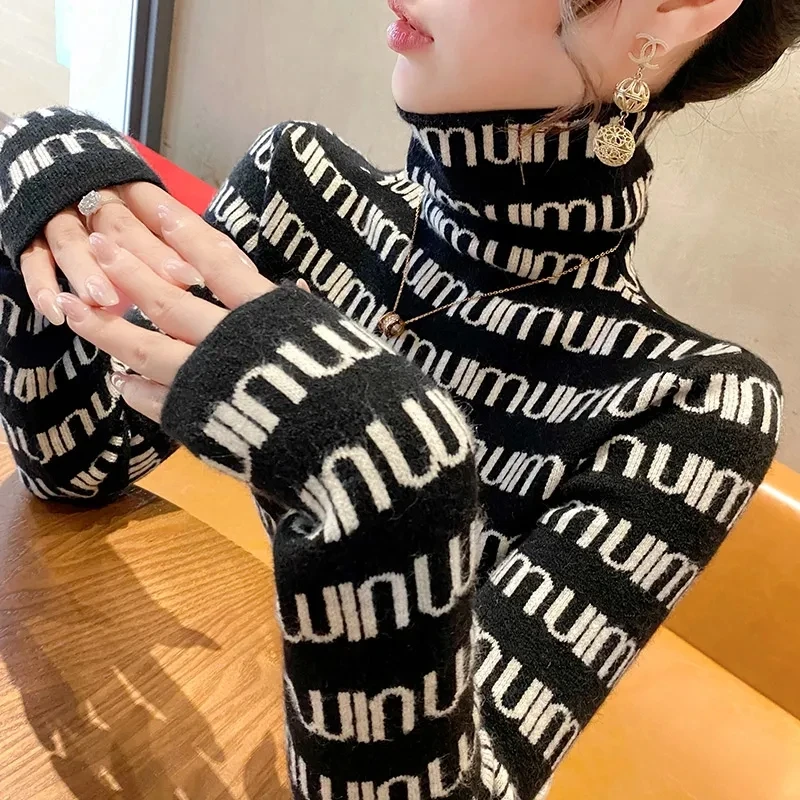 Turtleneck Slim Knitting Bottoming Shirt Women Autumn Winter Fashion Letter Jacquard Sweater Casual Simplicity Knitwear Tops
Turtleneck Slim Knitting Bottoming Shirt Women Autumn Winter Fashion Letter Jacquard Sweater Casual Simplicity Knitwear Tops