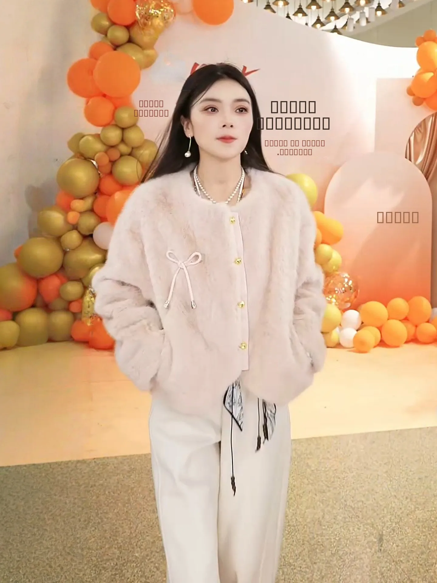 Ele Velvet Coat Moon Godd Versatile ular ort Outerwear for Women Stand Fit Long Sve round Ne Button Closure
Ele Velvet Coat Moon Godd Versatile ular ort Outerwear for Women Stand Fit Long Sve round Ne Button Closure