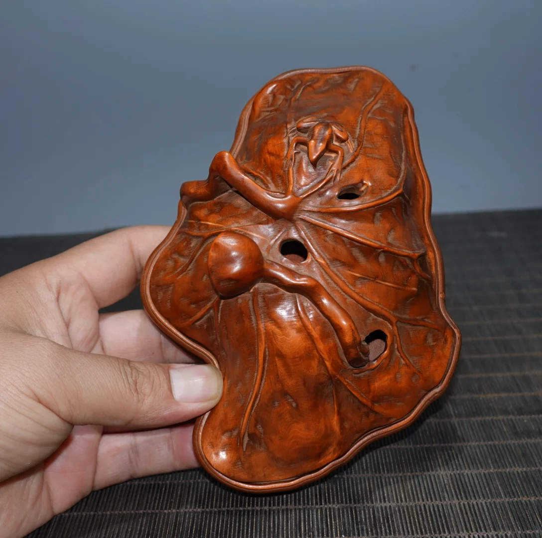 6"Old Xizang Folk Collection Old Boxwood Lotus pattern Lotus root incense burner Gather fortune Ornament Town house 
6"Old Xizang Folk Collection Old Boxwood Lotus pattern Lotus root incense burner Gather fortune Ornament Town house