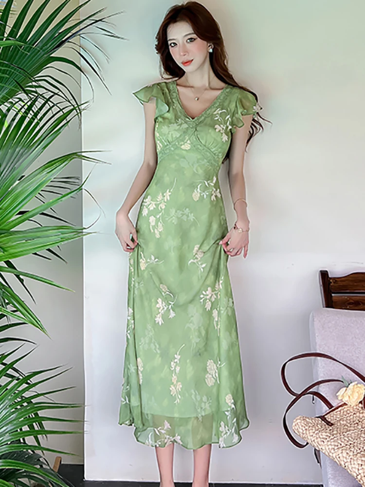 Women Green Floral Chic Flying Sleeve Lace V-Neck Long Dress Summer Elegant Casual Beach Dress 2026 Korean Luxury Bodycon Dress
Women Green Floral Chic Flying Sleeve Lace V-Neck Long Dress Summer Elegant Casual Beach Dress 2026 Korean Luxury Bodycon Dress